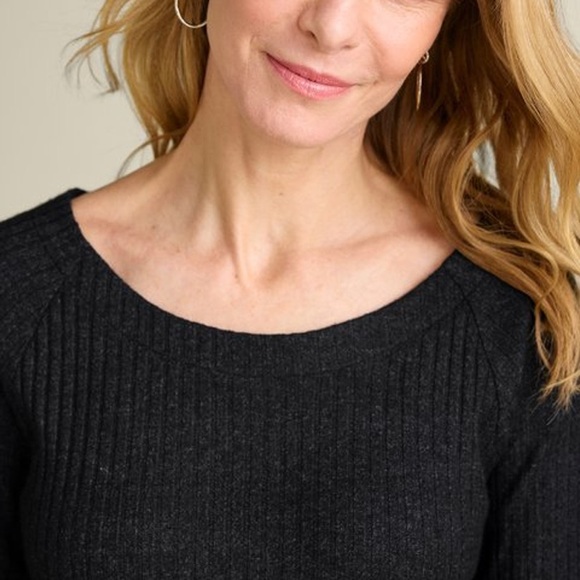 Veda Ribbed Top - Picture 7 of 8